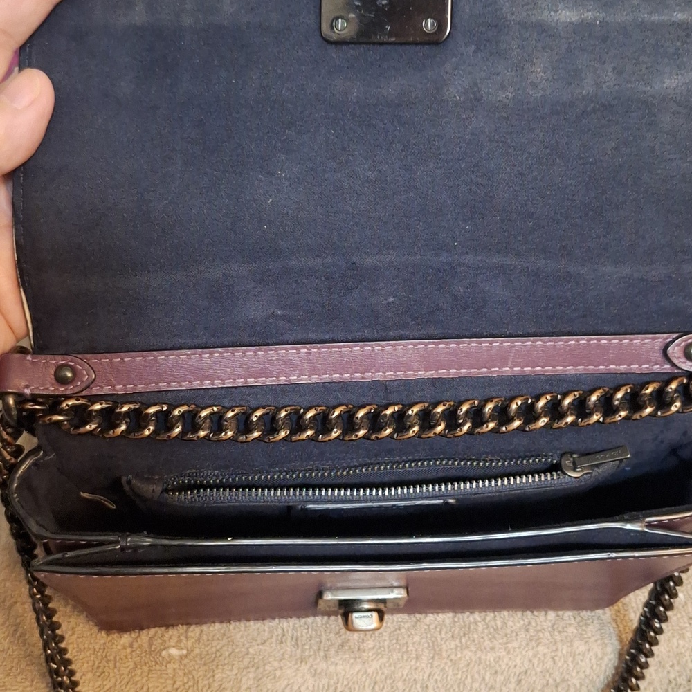 Vintage Coach Crossbody Bag - Picture 9 of 13